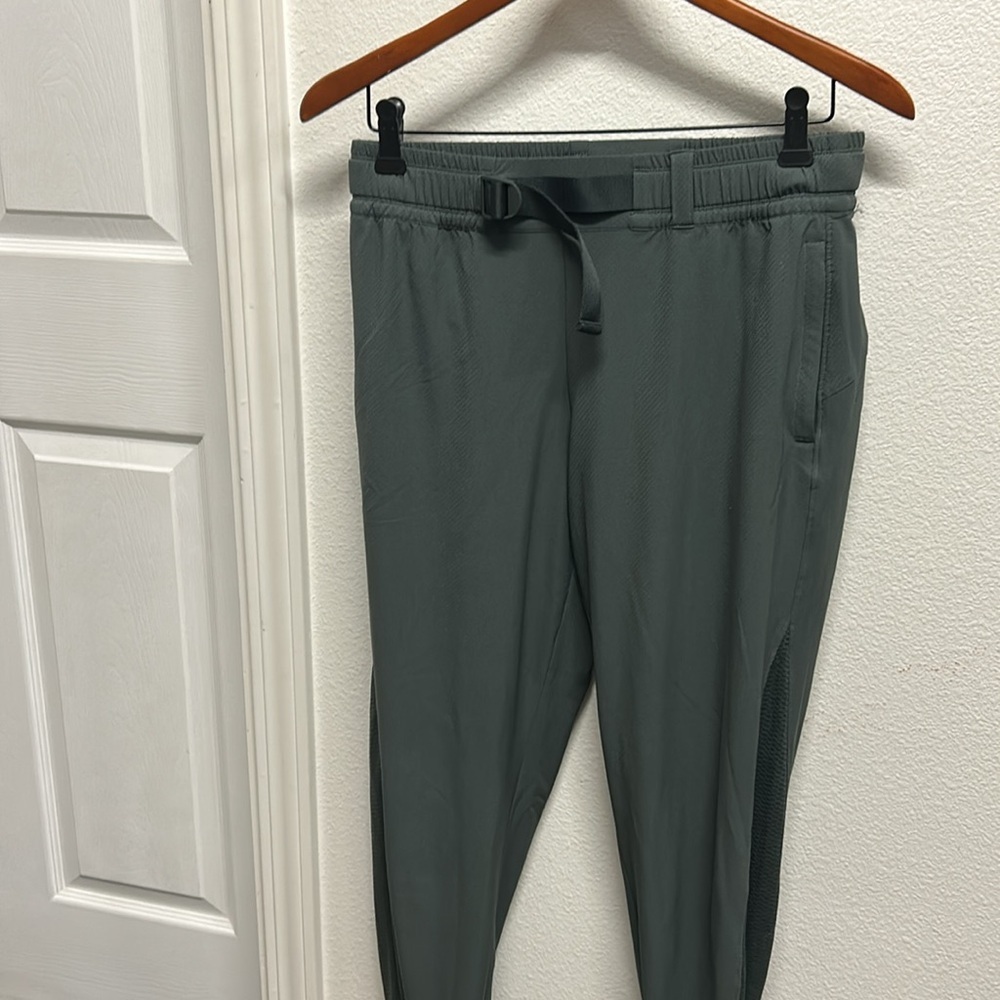 Athleta Quest Jogger in Bali Green size 6 Athleisure Outdoor - Picture 6 of 15